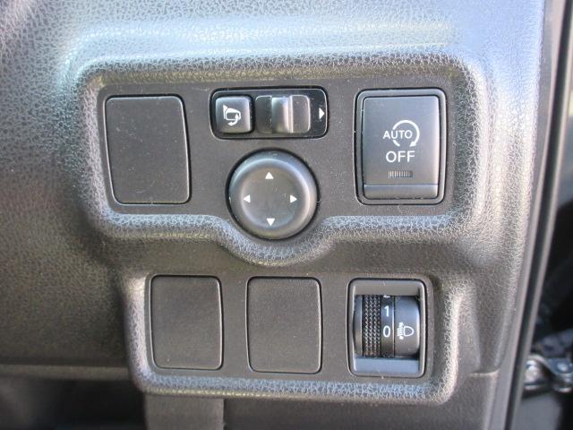 ノート Ｘ　車検２年付き　雹害　ＳＤナビ　Ｂｌｕｅｔｏｏｔｈ　フルセグＴＶ　ＥＴＣ　アイドリングストップ　スマートキー　プッシュスタート（14枚目）