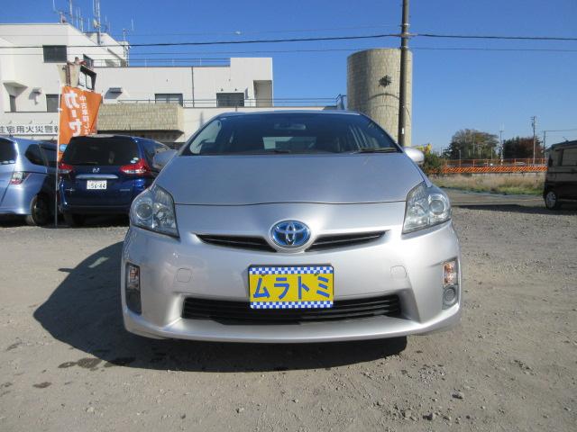 プリウス Ｌ　車検２年付き　ＤＶＤナビ　ＥＴＣ　純正１５インチアルミホイール　サイド・カーテンエアバック　スマートキー　プッシュスタート　ステアリモコン（6枚目）