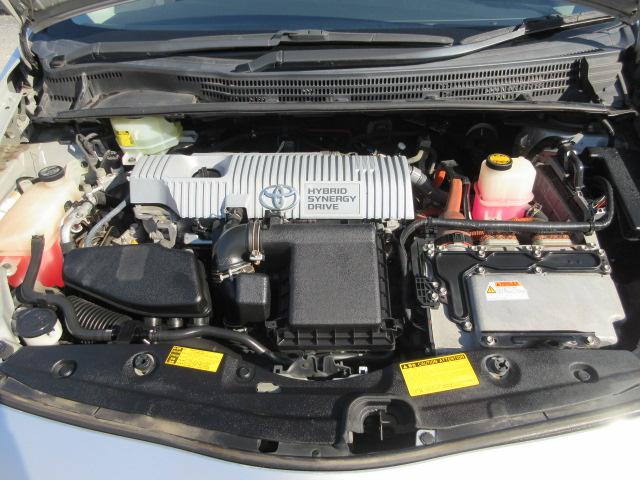 プリウス Ｌ　車検２年付き　ＤＶＤナビ　ＥＴＣ　純正１５インチアルミホイール　サイド・カーテンエアバック　スマートキー　プッシュスタート　ステアリモコン（11枚目）