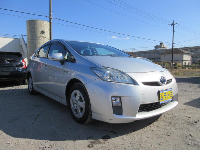 プリウス Ｌ　車検２年付き　ＤＶＤナビ　ＥＴＣ　純正１５インチアルミホイール　サイド・カーテンエアバック　スマートキー　プッシュスタート　ステアリモコン（16枚目）