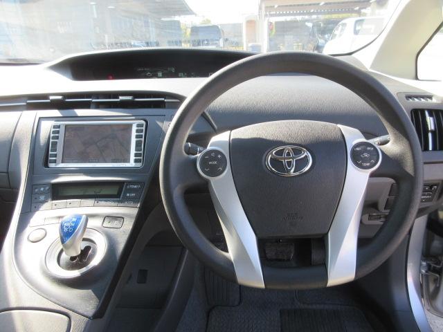 プリウス Ｌ　車検２年付き　ＤＶＤナビ　ＥＴＣ　純正１５インチアルミホイール　サイド・カーテンエアバック　スマートキー　プッシュスタート　ステアリモコン（26枚目）