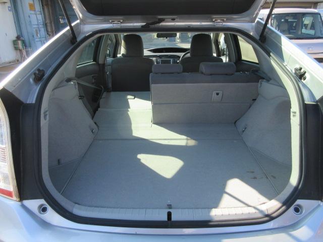 プリウス Ｌ　車検２年付き　ＤＶＤナビ　ＥＴＣ　純正１５インチアルミホイール　サイド・カーテンエアバック　スマートキー　プッシュスタート　ステアリモコン（40枚目）