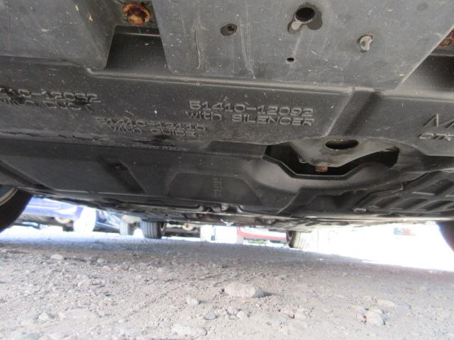 プリウス Ｌ　車検２年付き　ＤＶＤナビ　ＥＴＣ　純正１５インチアルミホイール　サイド・カーテンエアバック　スマートキー　プッシュスタート　ステアリモコン（59枚目）