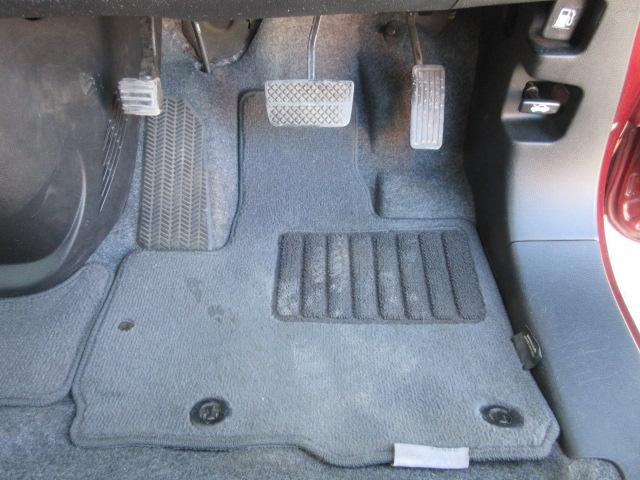 Ｎ－ＯＮＥ プレミアム・Ｌパッケージ　車検２年付き　雹害　ギャザズＣＤデッキ　ＡＵＸ付　純正１４インチアルミホイール　ＨＩＤオートヘッドライト　フォグライト　サイド・カーテンエアバック　アイドリングストップ（25枚目）