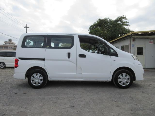 デリカバン DX 車検1年付き 1オーナー車 キーレスキー スペアキー ヘッドライトレベライザー AM・FMラジオ AUX付 両側スライドドア(8枚目)