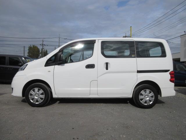 デリカバン DX 車検1年付き 1オーナー車 キーレスキー スペアキー ヘッドライトレベライザー AM・FMラジオ AUX付 両側スライドドア(9枚目)