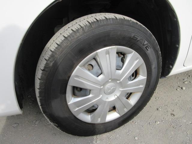 デリカバン DX 車検1年付き 1オーナー車 キーレスキー スペアキー ヘッドライトレベライザー AM・FMラジオ AUX付 両側スライドドア(17枚目)