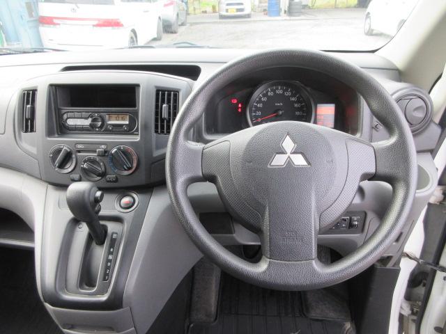 デリカバン DX 車検1年付き 1オーナー車 キーレスキー スペアキー ヘッドライトレベライザー AM・FMラジオ AUX付 両側スライドドア(23枚目)