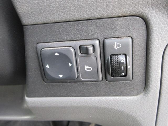 デリカバン DX 車検1年付き 1オーナー車 キーレスキー スペアキー ヘッドライトレベライザー AM・FMラジオ AUX付 両側スライドドア(26枚目)