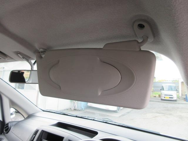 デリカバン DX 車検1年付き 1オーナー車 キーレスキー スペアキー ヘッドライトレベライザー AM・FMラジオ AUX付 両側スライドドア(28枚目)