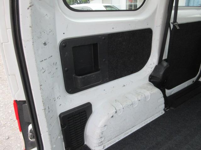 デリカバン DX 車検1年付き 1オーナー車 キーレスキー スペアキー ヘッドライトレベライザー AM・FMラジオ AUX付 両側スライドドア(35枚目)
