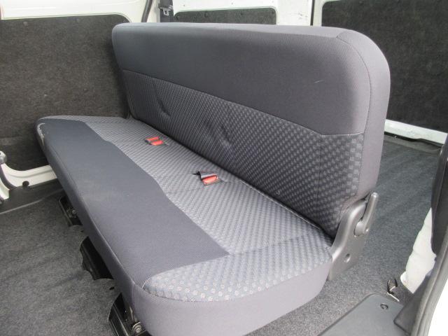デリカバン DX 車検1年付き 1オーナー車 キーレスキー スペアキー ヘッドライトレベライザー AM・FMラジオ AUX付 両側スライドドア(38枚目)