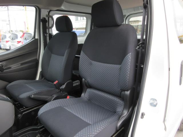 デリカバン DX 車検1年付き 1オーナー車 キーレスキー スペアキー ヘッドライトレベライザー AM・FMラジオ AUX付 両側スライドドア(41枚目)