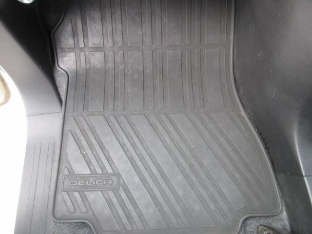 デリカバン DX 車検1年付き 1オーナー車 キーレスキー スペアキー ヘッドライトレベライザー AM・FMラジオ AUX付 両側スライドドア(43枚目)