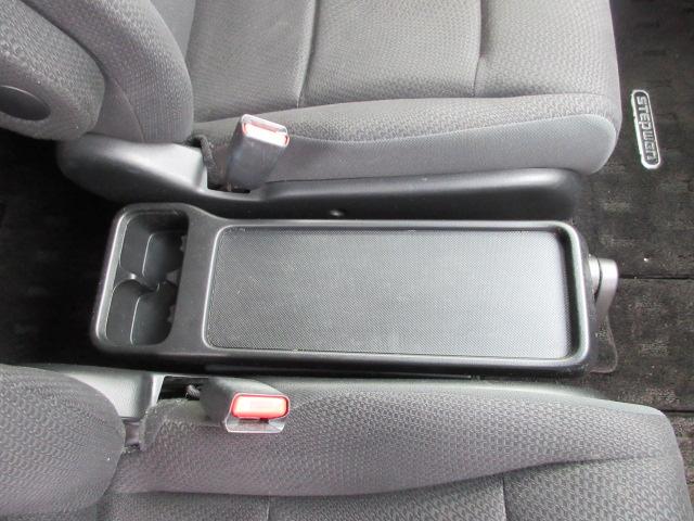 ステップワゴンスパーダ Z インターナビセレクション 車検2年付き 後期型 8人 HDDナビ フルセグTV バックカメラ 天井モニター ETC 両側電動スライドドア ガラスフィルム貼 HIDオートヘッドライト フォグライト アイドリングストップ(37枚目)