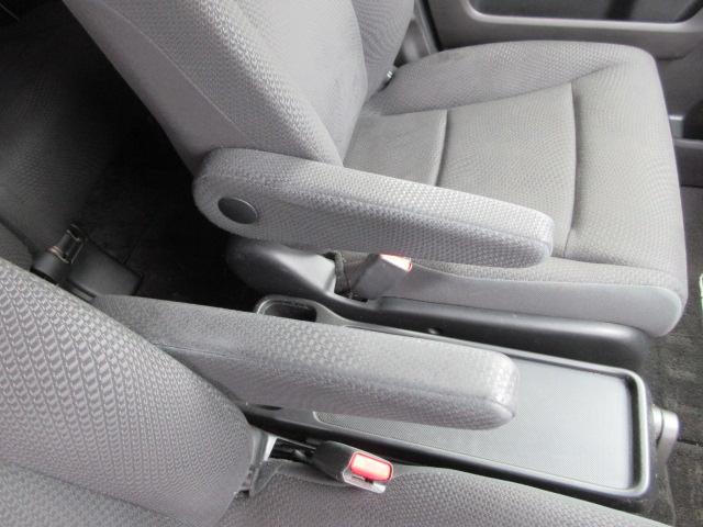 ステップワゴンスパーダ Z インターナビセレクション 車検2年付き 後期型 8人 HDDナビ フルセグTV バックカメラ 天井モニター ETC 両側電動スライドドア ガラスフィルム貼 HIDオートヘッドライト フォグライト アイドリングストップ(38枚目)