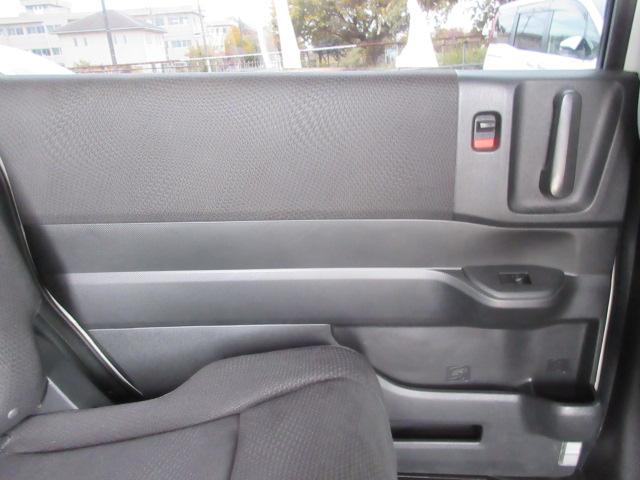 ステップワゴンスパーダ Z インターナビセレクション 車検2年付き 後期型 8人 HDDナビ フルセグTV バックカメラ 天井モニター ETC 両側電動スライドドア ガラスフィルム貼 HIDオートヘッドライト フォグライト アイドリングストップ(46枚目)