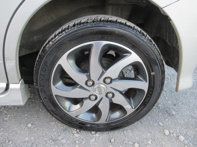 ルークス ハイウェイスターターボ　車検２年付き　ＨＤＤナビ　ＢｌｕｅｔｏｏｔｈフルセグＴＶ　バックカメラ　ＥＴＣ　バックソナー　両側電動スライドドア　純正１４インチアルミホイール　ＨＩＤオートヘッドライト　フォグライト（22枚目）