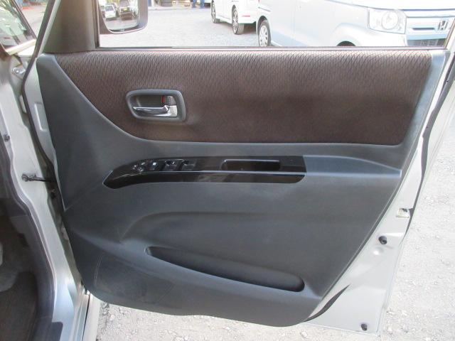 ルークス ハイウェイスターターボ　車検２年付き　ＨＤＤナビ　ＢｌｕｅｔｏｏｔｈフルセグＴＶ　バックカメラ　ＥＴＣ　バックソナー　両側電動スライドドア　純正１４インチアルミホイール　ＨＩＤオートヘッドライト　フォグライト（25枚目）