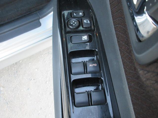 ルークス ハイウェイスターターボ　車検２年付き　ＨＤＤナビ　ＢｌｕｅｔｏｏｔｈフルセグＴＶ　バックカメラ　ＥＴＣ　バックソナー　両側電動スライドドア　純正１４インチアルミホイール　ＨＩＤオートヘッドライト　フォグライト（32枚目）