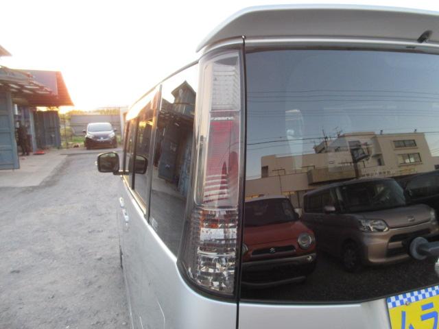 ルークス ハイウェイスターターボ　車検２年付き　ＨＤＤナビ　ＢｌｕｅｔｏｏｔｈフルセグＴＶ　バックカメラ　ＥＴＣ　バックソナー　両側電動スライドドア　純正１４インチアルミホイール　ＨＩＤオートヘッドライト　フォグライト（60枚目）