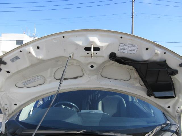 フリードハイブリッド ジャストセレクション　車検２年付き　大画面メモリナビ　フルセグＴＶ　バックカメラ　ＥＴＣ　ハーフレザーシート　両側電動スライドドア　クルーズコントロール　純正１５インチアルミホイール（16枚目）