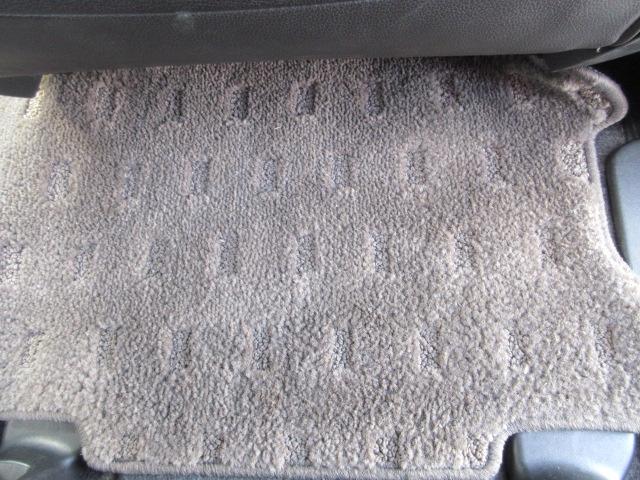 フリードハイブリッド ジャストセレクション　車検２年付き　大画面メモリナビ　フルセグＴＶ　バックカメラ　ＥＴＣ　ハーフレザーシート　両側電動スライドドア　クルーズコントロール　純正１５インチアルミホイール（38枚目）