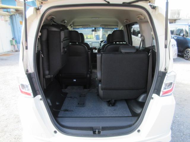 フリードハイブリッド ジャストセレクション　車検２年付き　大画面メモリナビ　フルセグＴＶ　バックカメラ　ＥＴＣ　ハーフレザーシート　両側電動スライドドア　クルーズコントロール　純正１５インチアルミホイール（41枚目）