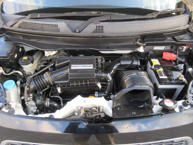 Ｎ－ＯＮＥ プレミアム　ツアラー・Ｌパッケージ　車検２年付き　ターボ　ＳＤナビ　ＢｌｕｅｔｏｏｔｈフルセグＴＶ　バックカメラ　クルーズコントロール　純正１５インチアルミホイール　パドルシフト　ＨＩＤオートヘッドライト　フォグライト（12枚目）