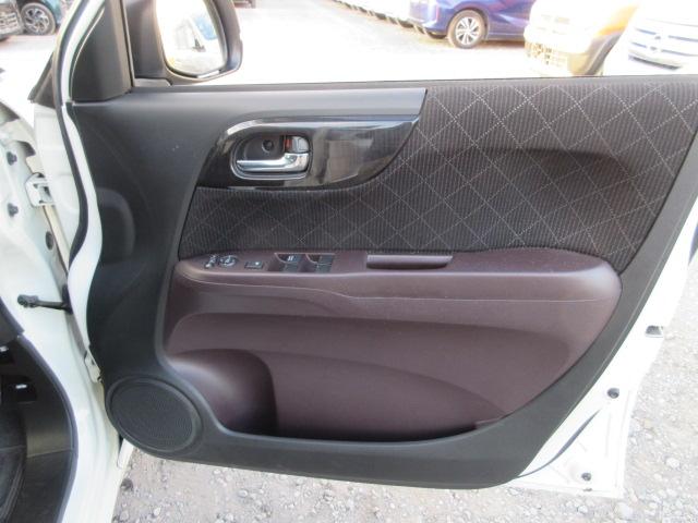 Ｎ－ＯＮＥ プレミアム　ツアラー・Ｌパッケージ　車検２年付き　ターボ　ＳＤナビ　ＢｌｕｅｔｏｏｔｈフルセグＴＶ　バックカメラ　クルーズコントロール　純正１５インチアルミホイール　パドルシフト　ＨＩＤオートヘッドライト　フォグライト（26枚目）