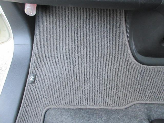 Ｎ－ＯＮＥ プレミアム　ツアラー・Ｌパッケージ　車検２年付き　ターボ　ＳＤナビ　ＢｌｕｅｔｏｏｔｈフルセグＴＶ　バックカメラ　クルーズコントロール　純正１５インチアルミホイール　パドルシフト　ＨＩＤオートヘッドライト　フォグライト（54枚目）