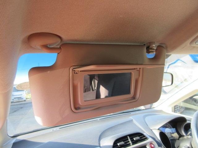 フィットハイブリッド スマートセレクション 車検2年付き メモリナビ BluetoothフルセグTV バックカメラ ETC スマートキー クルーズコントロール HIDオートヘッドライト アイドリングストップ(56枚目)