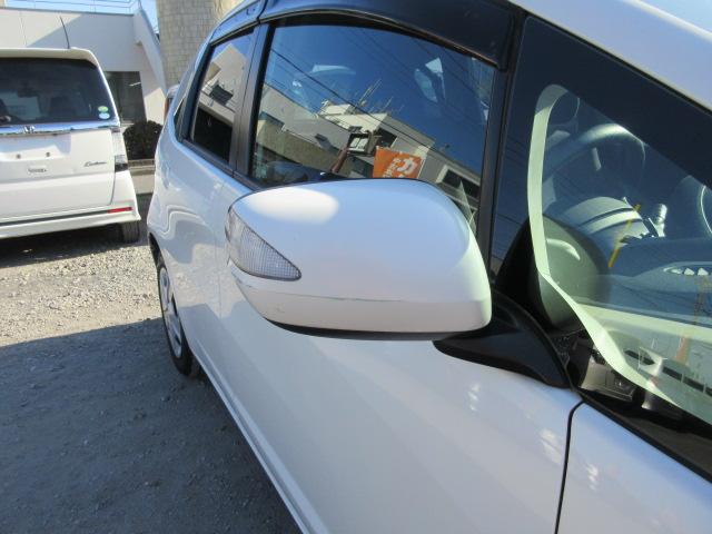 フィットハイブリッド スマートセレクション 車検2年付き メモリナビ BluetoothフルセグTV バックカメラ ETC スマートキー クルーズコントロール HIDオートヘッドライト アイドリングストップ(59枚目)