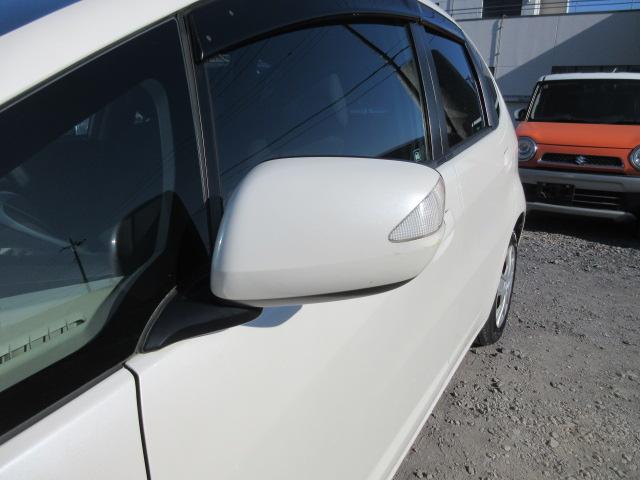 フィットハイブリッド スマートセレクション 車検2年付き メモリナビ BluetoothフルセグTV バックカメラ ETC スマートキー クルーズコントロール HIDオートヘッドライト アイドリングストップ(60枚目)