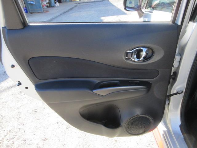 ノート ニスモ　Ｓ　車検２年付き　５ＭＴシフト　ＳＤナビ　ＢｌｕｅｔｏｏｔｈフルセグＴＶ　バックカメラ　純正１７インチアルミホイール　ＬＥＤオートヘッドライト　リヤフォグ　サブウーファー（46枚目）