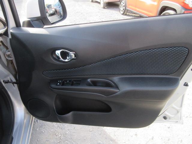 ノート Ｘ　ＤＩＧ－Ｓ　車検２年付き　スーパーチャージャー　ＳＤナビ　ワンセグＴＶ　バックカメラ　ＥＴＣ　アイドリングストップ　スマートキー　プッシュスタート（26枚目）