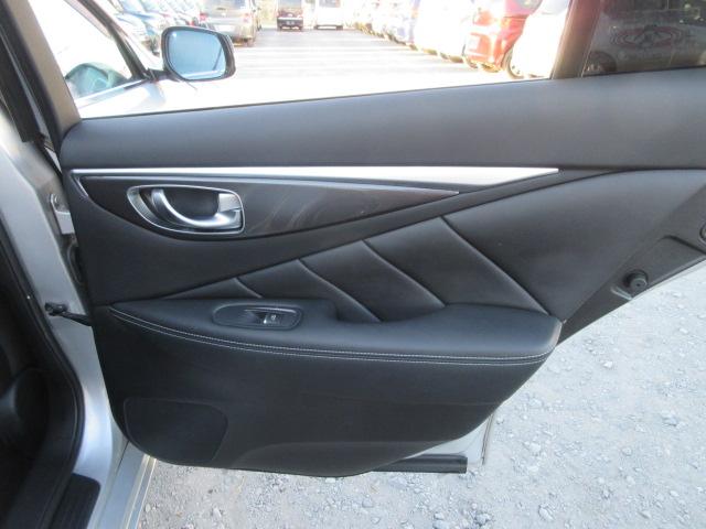 スカイライン 200GT-t 車検2年付き HKSマフラー BLITZ車高調 社外19インチアルミホイール ガラスフィルム貼 HDDナビ BluetoothフルセグTV バックカメラ ETC ハーフレザー 電動シート(44枚目)