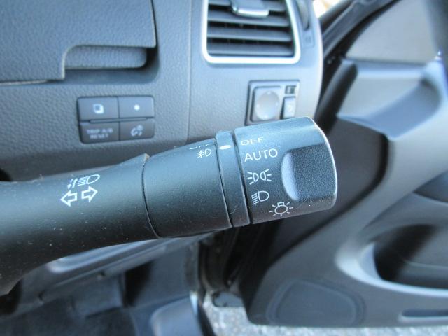 セレナ ハイウェイスター 車検2年付き 天井モニター メモリナビ Bluetooth フルセグTV バックカメラ ETC 両側電動スライドドア クルーズコントロール 純正16インチアルミホイール(33枚目)