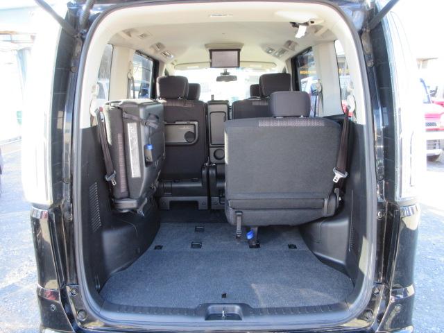 セレナ ハイウェイスターＳ－ＨＶアドバンスドセーフティパック　後期型　ブレーキサポート　車線逸脱警報　クリアランスソナー　天井モニター　ＳＤナビ　Ｂｌｕｅｔｏｏｔｈ　フルセグＴＶ　全周囲カメラ　ＥＴＣ　両側電動スライドドア　純正１６インチアルミホイール（47枚目）