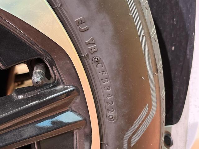 XD-ハイブリッド プレミアムモダン サンルーフ 純正ナビ 全周囲カメラ レーダークルーズ BSM シートベンチレーション メモリーシート ステアリングヒーター ダウンヒルアシスト 純正20AW LEDヘッド ETC スマートキー(28枚目)