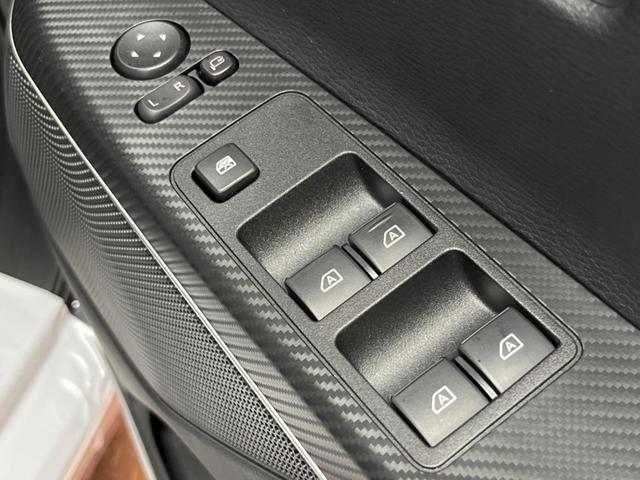 P レーダークルーズ 全周位カメラ オートエアコン パドルシフト BSM パワーバックドア パワーシート シートヒーター ステアリングヒーター LEDヘッド 純正18インチアルミ 両側パワスラ(32枚目)