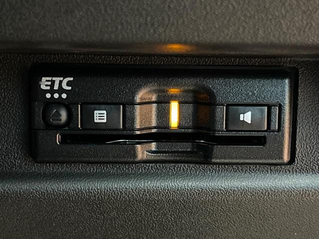 ＪＣ　純正８型ナビ　ルーフラック　セーフティサポート　クルコン　シートヒーター　ＬＥＤヘッド　バックカメラ　ＥＴＣ　純正１５インチＡＷ　ダウンヒルアシスト　オートハイビーム　車線逸脱警報　オートエアコン(9枚目)