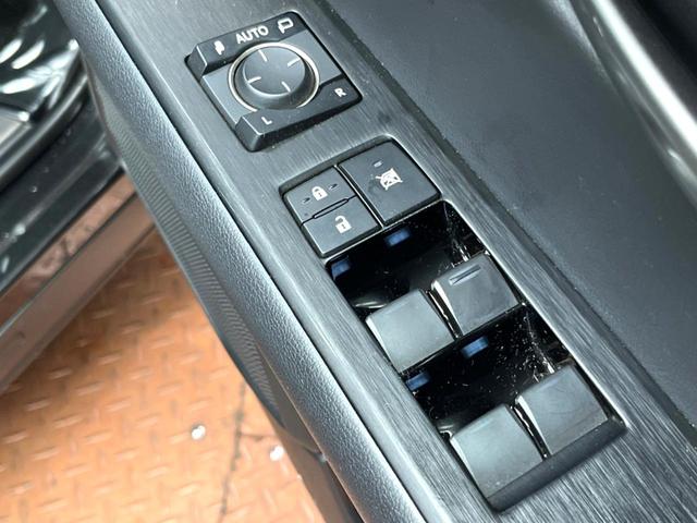 ＵＸ ＵＸ２５０ｈ　バージョンＬ　禁煙　サンルーフ　純正１０型ナビ　バックカメラ　ブラインドスポットモニター　レーダークルーズ　黒革　メモリーシート　シートベンチレーション　電動リアゲート　三眼ＬＥＤヘッド　オートハイビーム　ＥＴＣ（35枚目）