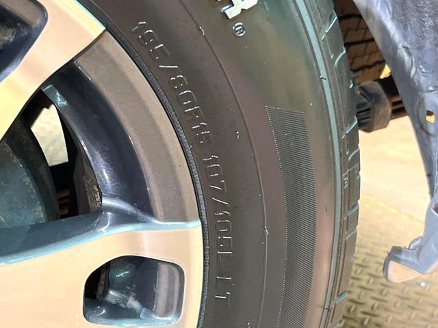 レジアスエースバン ロングＤＸ　ＧＬパッケージ　禁煙車　ＳＤナビ　衝突軽減装置　オートハイビーム　レーンキープ　３人乗り　ディーゼル　両側スライド　Ｂｌｕｅｔｏｏｔｈ　バックカメラ　プライバシーガラス　ＥＴＣ（29枚目）