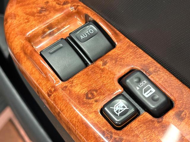 レジアスエースバン ロングＤＸ　ＧＬパッケージ　禁煙車　ＳＤナビ　衝突軽減装置　オートハイビーム　レーンキープ　３人乗り　ディーゼル　両側スライド　Ｂｌｕｅｔｏｏｔｈ　バックカメラ　プライバシーガラス　ＥＴＣ（31枚目）