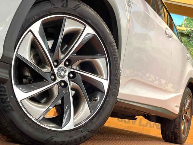 ＲＸ ＲＸ４５０ｈ　Ｆスポーツ　４ＷＤ　パノラマルーフ　純正１２型ナビ　全周囲カメラ　ブラインドスポットモニター　レーダークルーズ　電動リアゲート　黒革　シートベンチレーション　三眼ＬＥＤヘッド　純正２０アルミ　ＥＴＣ（15枚目）