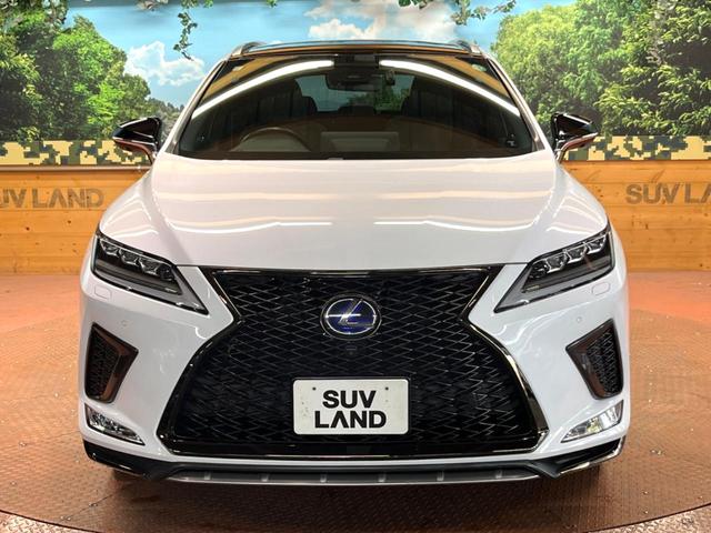 ＲＸ ＲＸ４５０ｈ　Ｆスポーツ　４ＷＤ　パノラマルーフ　純正１２型ナビ　全周囲カメラ　ブラインドスポットモニター　レーダークルーズ　電動リアゲート　黒革　シートベンチレーション　三眼ＬＥＤヘッド　純正２０アルミ　ＥＴＣ（16枚目）