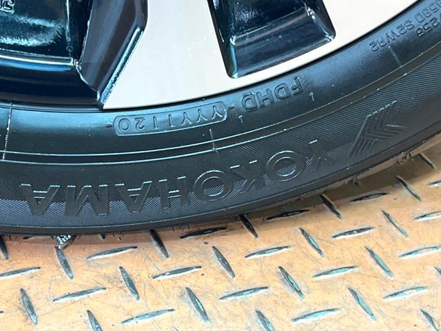 ＮＸ ＮＸ３００ｈ　Ｆスポーツ　４ＷＤ　禁煙　純正１０型ナビ　全周囲カメラ　ブラインドスポットモニター　レーダークルーズ　黒革　メモリーシート　シートベンチレーション　電動リアゲート　三眼ＬＥＤヘッド　オートハイビーム　ＥＴＣ（30枚目）