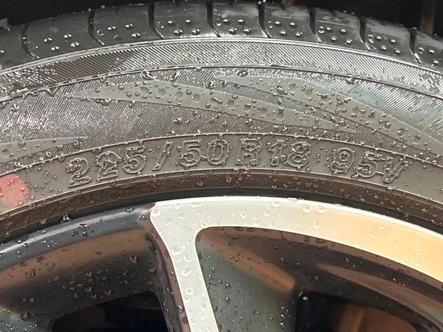 ヴェゼル ハイブリッドＲＳ・ホンダセンシング　禁煙車　ＳＤナビ　フルセグＴＶ　バックカメラ　レーダークルーズ　ホンダセンシング　ハーフレザー　シートヒーター　パドルシフト　純正１８インチアルミ　ドラレコ　ＥＴＣ　オートライト　オートエアコン（30枚目）
