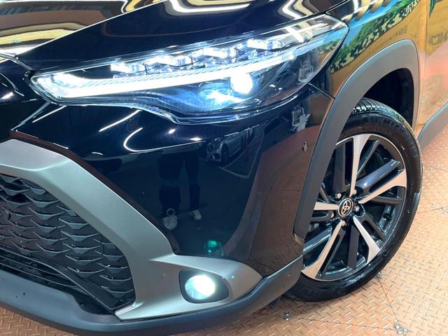 カローラクロス ハイブリッド　Ｚ　禁煙　ガラスルーフ　純正１０型ナビ　全周囲カメラ　ブラインドスポットモニター　レーダークルーズ　電動リアゲート　ハーフレザー　シートヒーター　ＬＥＤヘッド　オートハイビーム　純正１８アルミ　ＥＴＣ（15枚目）